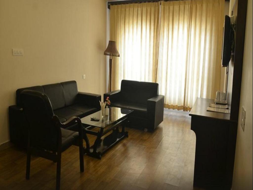 Seven Sky Clarks Exotica Hotell Bhuj Rom bilde